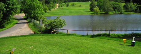 Der Blick vom längsten Dreipar – das Loch Nr. 10